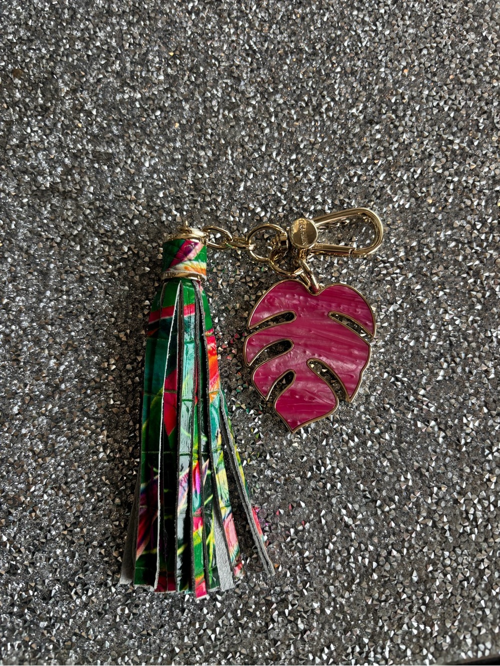 ⭐️Brahmin Utopia Palm Leaf Tassel Keychain